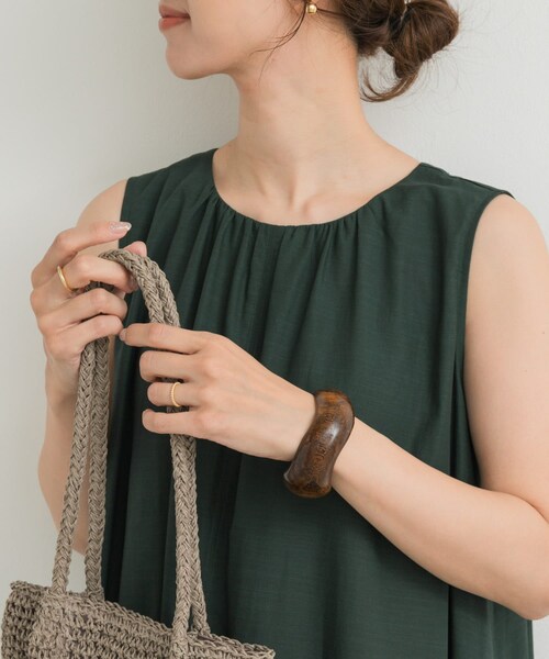URBAN RESEARCH DOORS(アーバンリサーチドアーズ)の「ウッドバングル(ブレスレット・レディース・BROWN B/BROWN A・one)」の7枚目の写真