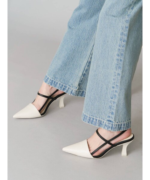 EVRIS（エヴリス）の「バイカラーポインテッドヒール（サンダル・レディース・ホワイト/ブラック/イエロー・M/S/L）」の17枚目の写真