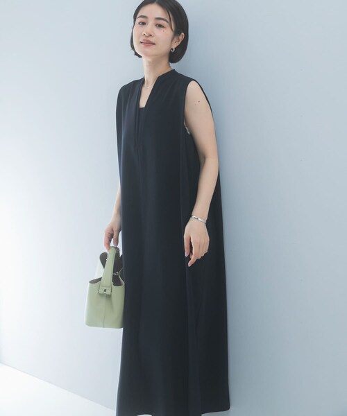 URBAN RESEARCH ROSSO（アーバンリサーチロッソ）の「クールタッチ 吸水速乾キーネックフレアワンピース（ワンピース・レディース・D/NAVY/Y/GOLD・Free）」の5枚目の写真