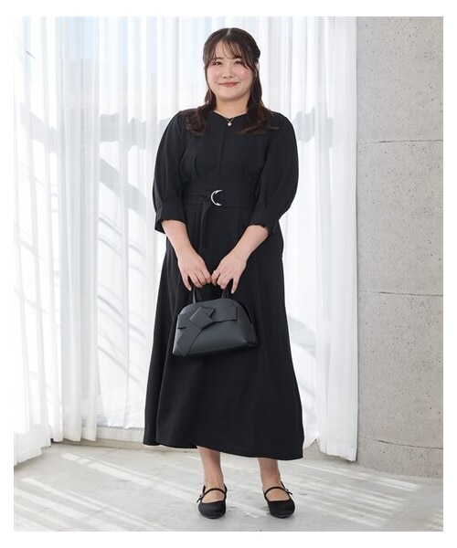 nissen（ニッセン）の「大きいサイズ　<こまちさんコラボ！＞前後２WAY7分袖カットジョーゼットワンピース（選べる２レングス）（抗菌防臭・接触冷感・UVカット機能付）（ワンピース・レディース・グレイッシュブルー/黒・L/LL/3L/4L/5L/6L）」の6枚目の写真