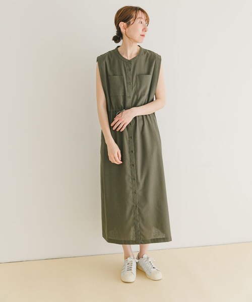 ITEMS URBANRESEARCH（アイテムズ アーバンリサーチ）の「ウエストドロストノースリワンピース（ワンピース・レディース・NVY/GRN/L.BRN・FREE）」の14枚目の写真