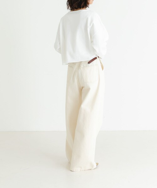 URBAN RESEARCH（アーバンリサーチ）の「『3サイズ展開』new basic　ツータックワイドデニムパンツ（デニムパンツ・レディース・INDIGO/IVORY・36/38/40）」の21枚目の写真