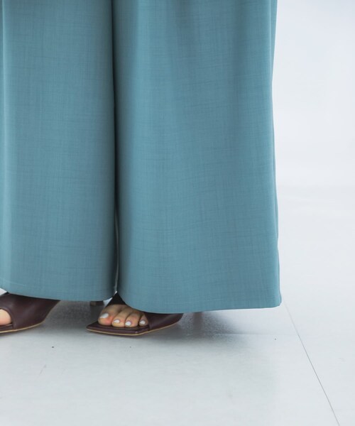 URBAN RESEARCH ROSSO（アーバンリサーチロッソ）の「ハイウエストワイドパンツ（その他パンツ・レディース・lightbeige/blue・36/38）」の18枚目の写真