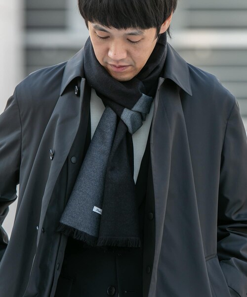 URBAN RESEARCH DOORS（アーバンリサーチドアーズ）の「LIFE STYLE TAILOR　シルクリバーシブルマフラー（マフラー・メンズ・02NVY-BLU/04GRN-CCL/01CCL-BLK/03BRN-BEG・-）」の6枚目の写真