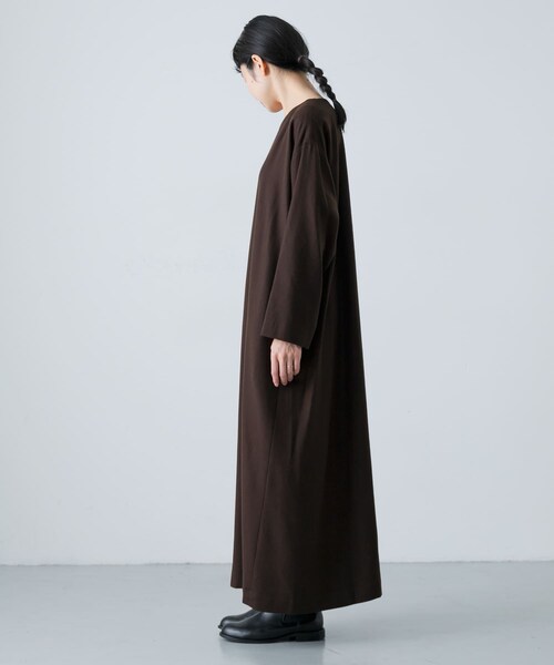 かぐれ(カグレ)の「WIRROW Botany wool dress(ワンピース・レディース・Mauve gray/Dark brown・1)」の9枚目の写真
