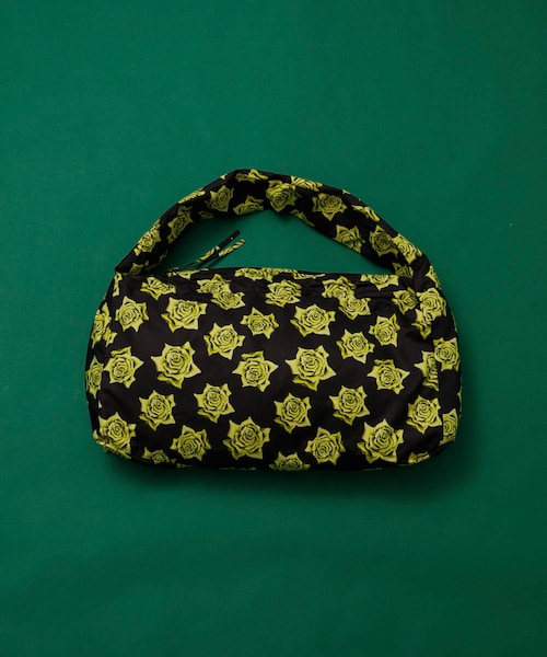 URBAN RESEARCH(アーバンリサーチ)の「kokyo Rectangulo Puff Bag XL(ショルダーバッグ・レディース・RosesPrint・Free)」の1枚目の写真