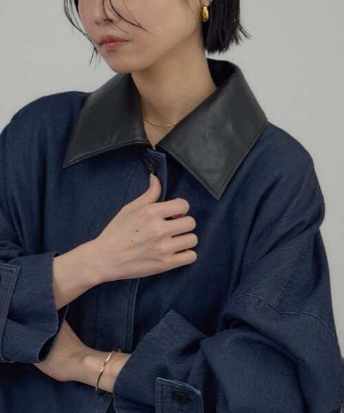 ADAM ET ROPE'(アダムエロペ)の「デニムテントシルエットステンカラーコート(ステンカラーコート・レディース・ネイビー系・F)」の9枚目の写真