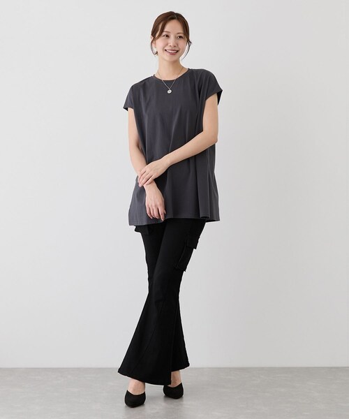 Jayro（ジャイロ）の「サイドスリットフレンチスリーブトップス（Tシャツ/カットソー・レディース・ブラック/チャコール/ホワイト/カーキ/ブルー/レッド系・F）」の17枚目の写真