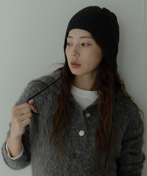URBAN RESEARCH Sonny Label（アーバンリサーチサニーレーベル）の「イヤーニットキャップ（ニットキャップ/ビーニー・レディース・グレー/チャコール・One）」の4枚目の写真