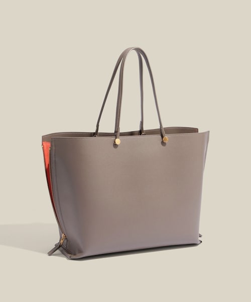 ROPE'(ロペ)の「【E'POR】Y BAG Wide/A4対応・通勤・26SS(トートバッグ・レディース・ブラック/グレー/キナリ/ダークブラウン/ダークグリーン・F)」の4枚目の写真