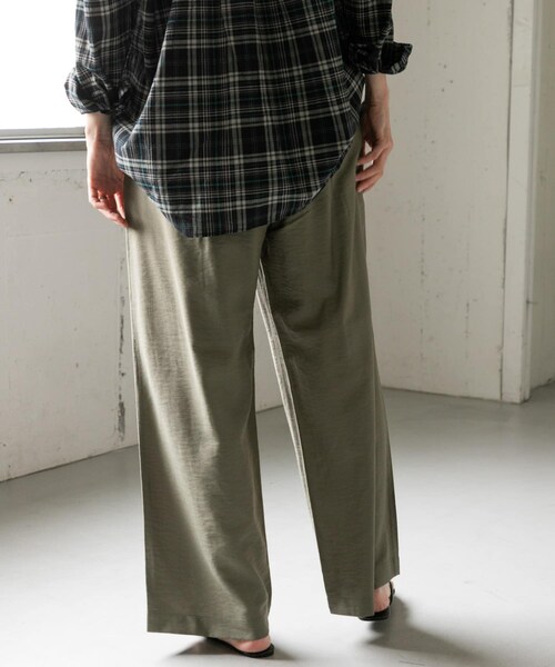 URBAN RESEARCH DOORS(アーバンリサーチドアーズ)の「FORK&SPOON レーヨンナイロンツイルイージーパンツ(その他パンツ・レディース・CHARCOAL/REDBROWN/KHAKI・1/2)」の17枚目の写真