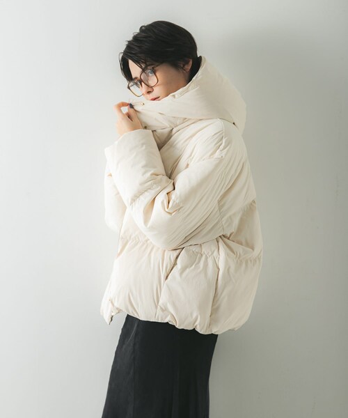 URBAN RESEARCH(アーバンリサーチ)の「2WAYフーデットダウンコート(その他アウター・レディース・OFF WHITE/BEIGE/BLACK・36/38)」の18枚目の写真