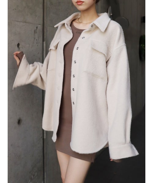 EVRIS（エヴリス）の「シャギーオーバーサイズシャツ（ミリタリージャケット・レディース・ホワイト/グレー/ブラック・F）」の3枚目の写真