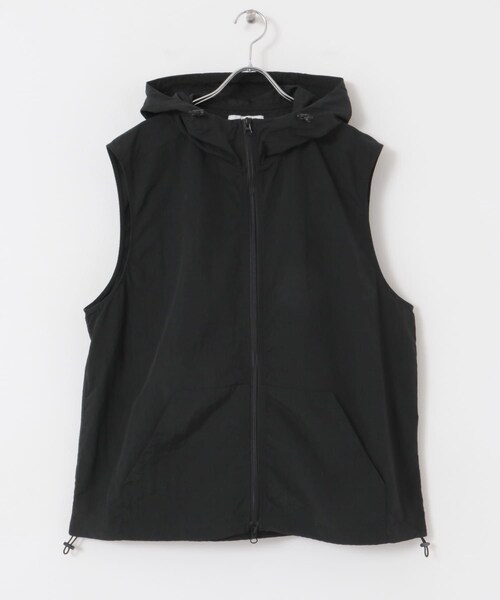 SENSE OF PLACE by URBAN RESEARCH（センスオブプレイスバイアーバンリサーチ）の「『セットアップ対応』ナイロンフーデッドトラックベスト（テーラードジャケット・メンズ・BLACK/L.BLUE・M/L）」の16枚目の写真