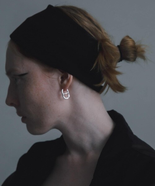 URBAN RESEARCH(アーバンリサーチ)の「decor『デコール』 Eight Pierce(ピアス(両耳用)・レディース・Silver・-)」の5枚目の写真