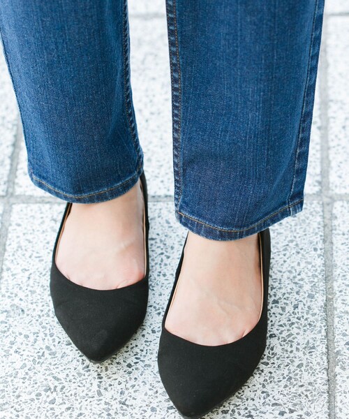 URBAN RESEARCH Sonny Label（アーバンリサーチサニーレーベル）の「コンフォートポインテッドフラットパンプス∴（パンプス・レディース・レッド/ブラック/ネイビー・23/23.5/24/24.5）」の6枚目の写真