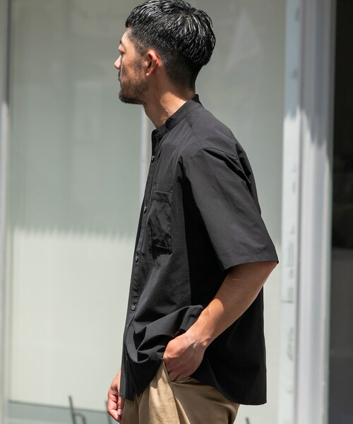 URBAN RESEARCH ROSSO（アーバンリサーチロッソ）の「『XLサイズあり』マイクロサッカーバンドカラー半袖シャツ（シャツ/ブラウス・メンズ・BLACK/NAVY/CHARCOAL/DARK BROWN・S/M/L/XL）」の8枚目の写真