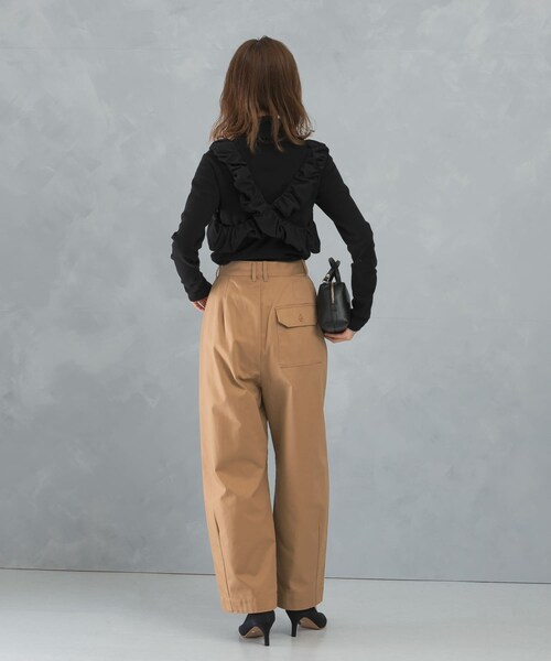 URBAN RESEARCH ROSSO（アーバンリサーチロッソ）の「タックカーブパンツ（その他パンツ・レディース・brown/camel・36/38）」の20枚目の写真