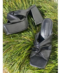 EMODA | ボリュームタンクスクエアヒール(サンダル)