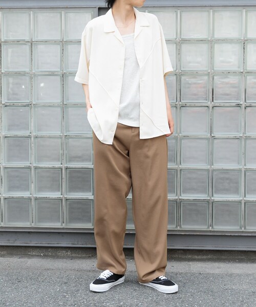 ITEMS URBANRESEARCH(アイテムズ アーバンリサーチ)の「パネルピンタックオープンカラー半袖シャツ(シャツ/ブラウス・メンズ・OFF/BLK・M/L)」の7枚目の写真