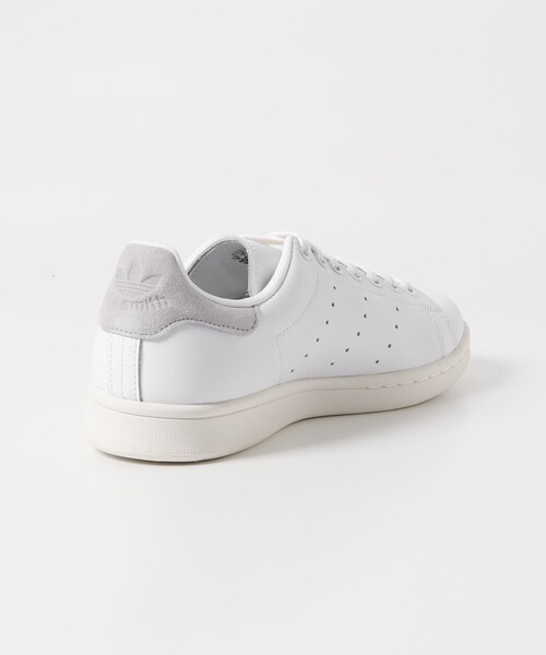 URBAN RESEARCH DOORS（アーバンリサーチドアーズ）の「adidas　STAN SMITH（スニーカー・メンズ・ホワイト/グレー・26/26.5/27/27.5/28）」の5枚目の写真