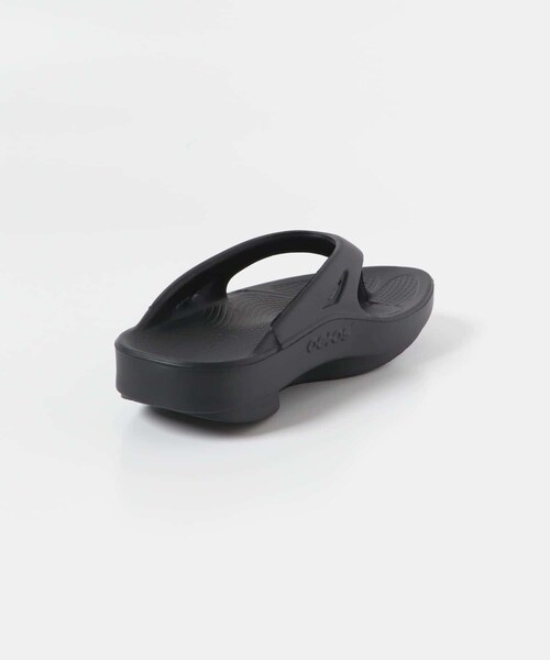 URBAN RESEARCH DOORS（アーバンリサーチドアーズ）の「OOFOS　OORIGINAL（サンダル・レディース・BLACK/PRIMROSE/MOONSTONE・5/6/7/8）」の12枚目の写真