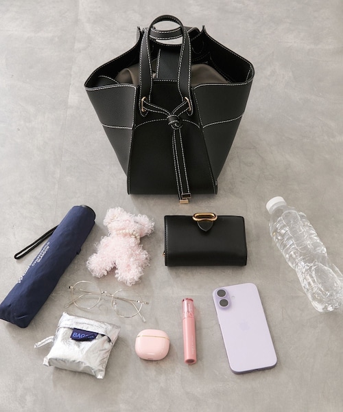 VIS(ビス)の「【復刻/J’aDoRe JUN ONLINE限定】フロントタイバッグ/マルチWAY(トートバッグ・レディース・ブラック/グレー系/ベージュ系・F)」の5枚目の写真