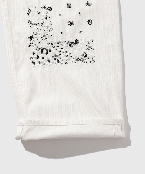 ADAM ET ROPE'（アダムエロペ）の「【NOMARHYTHM TEXTILE for ADAM ET ROPE'】EX Bandana Embroidery Denim Pants（デニムパンツ・メンズ・キナリ・2/3）」の12枚目の写真