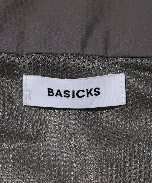 ADAM ET ROPE'(アダムエロペ)の「【BASICKS/ベイシックス】Cigarettes Shoulder Track Jacket(ブルゾン・メンズ・ブラック/グレー・XS)」の17枚目の写真