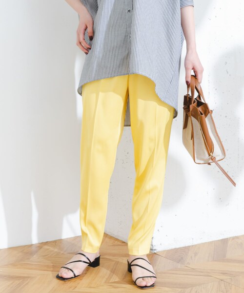 URBAN RESEARCH ROSSO（アーバンリサーチロッソ）の「F by ROSSO　サテンテーパードカラーパンツ（その他パンツ・レディース・BLUE/YELLOW・36/38）」の21枚目の写真
