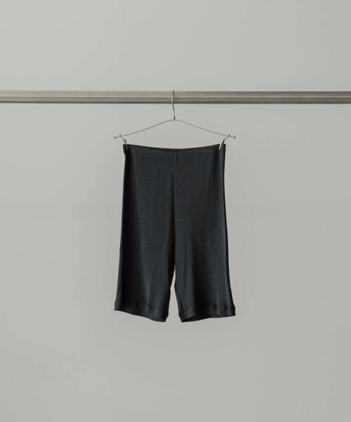 かぐれ（カグレ）の「シルクテレコショートレギンス（レギンス/スパッツ・レディース・IVORY/CHARCOAL・FREE）」の3枚目の写真