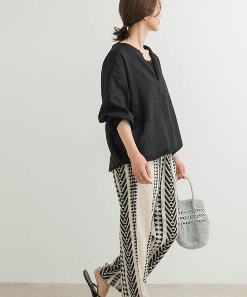 URBAN RESEARCH DOORS（アーバンリサーチドアーズ）の「リネンブレンドドロストチュニック（チュニック・レディース・OFF/NATURAL/INK BLK・M）」の21枚目の写真