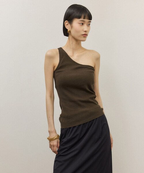 ADAM ET ROPE'（アダムエロペ）の「シルク混ワンショルタンクトップ（タンクトップ・レディース・ブラック/ダークブラウン系/ブルー系・F）」の8枚目の写真