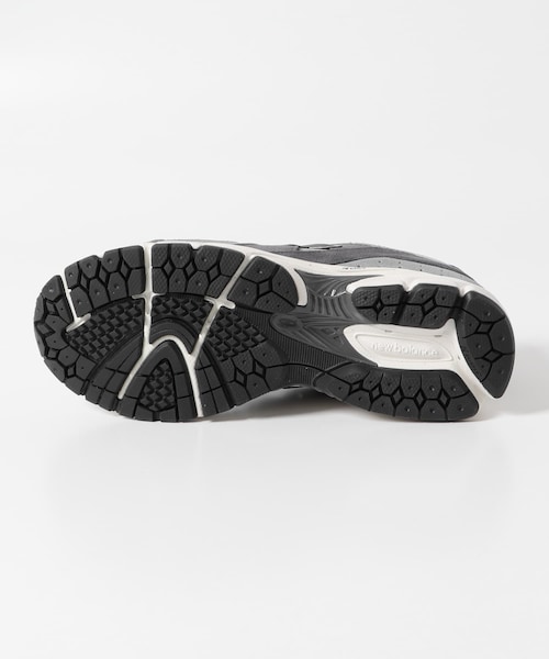 NEW BALANCE　U2002RCB
