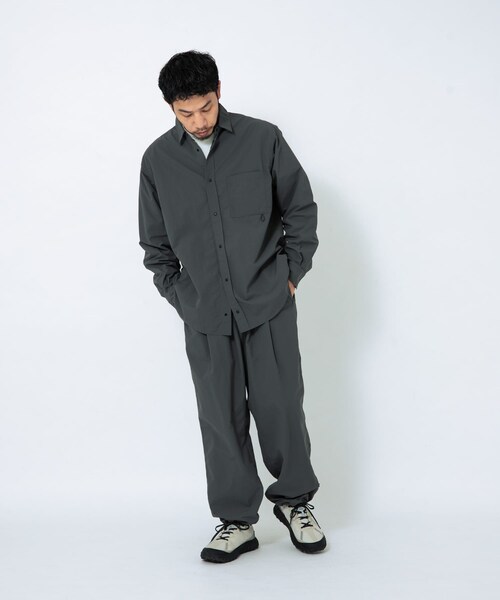 EKAL(エカル)の「『UR TECH』ナイロンタッサーロングスリーブシャツ(シャツ/ブラウス・メンズ・レイクサンリーフ/イエロー/ネイビー/グラファイト/レイクブルー・M/L/XL)」の7枚目の写真