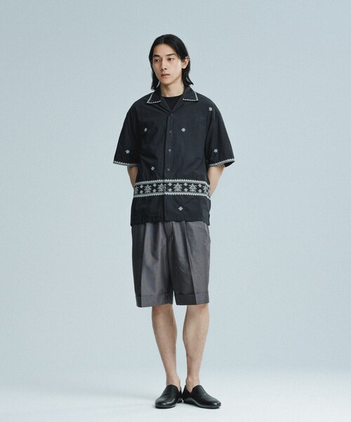 ADAM ET ROPE'（アダムエロペ）の「クロスステッチ ボックスシルエット オープンカラーシャツ（シャツ/ブラウス・メンズ・ブラック/ホワイト・L/M）」の19枚目の写真