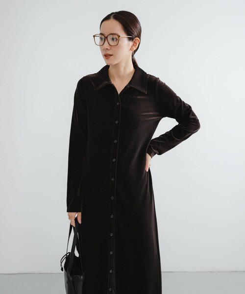 URBAN RESEARCH(アーバンリサーチ)の「ベロアシャツカラーワンピース(ワンピース・レディース・BEIGE/BROWN・FREE)」の6枚目の写真