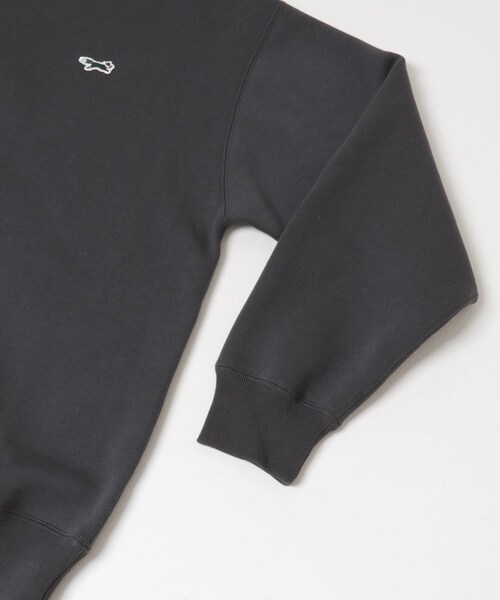 URBAN RESEARCH DOORS（アーバンリサーチドアーズ）の「『XLサイズ/WEB限定』『別注』PENNEYS×DOORS　THE FOX クルーネックスウェット（スウェット・メンズ・BEIGE/ASH/CHARCOAL/RED・M/L/XL）」の19枚目の写真