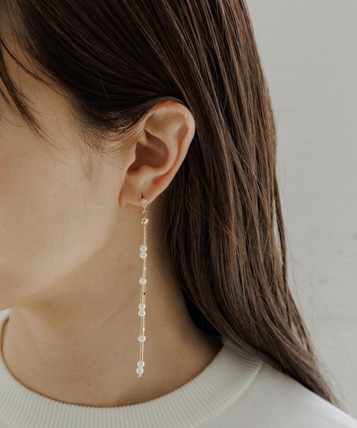 URBAN RESEARCH Sonny Label（アーバンリサーチサニーレーベル）の「スウィングパールピアス（ピアス（両耳用）・レディース・ゴールド/シルバー・one）」の2枚目の写真
