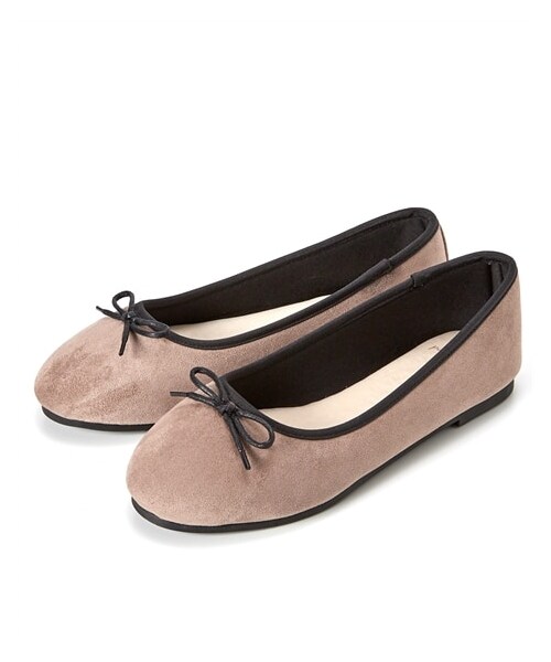 nissen（ニッセン）の「【ゆったり幅広】やわらかバレエシューズ（低反発中敷）（ワイズ４Ｅ）（バレエシューズ・メンズ・黒(スエード調)/グレー(スエード調)/ネイビー(スエード調)/レオパード(スエード調)/オーク(スエード調)/【移行済】バイオレット(スエード調)/ブラウン(クロコ型押し)/【移行済】チェック柄/【移行済】ツイード/黒(キルティング柄)/黒(スムース)/シャンパンゴールド(グリッター)/黒(エナメル調)/グレージュ(エナメル調)/ネイビーデニム/シルバー(グリッター)/【移行済】ラベンダー(スエード調)/赤(エナメル調)/【移行済】グレーヘンプ(生地)/ベージュ(パイソン柄)/ホワイト(スムース)/キャメル(メッシュ型押し)/イエロー(スムース)/【移行済】オーク(スムース)/【移行済】ラベンダー(スムース)/ピスタチオ(スエード調)/ライトベージュクロコ/チョコブラウン(スエード調)/オレンジ(スエード調)/黒(クロコ型押し)/ブラウン(チェック柄)/ホワイト(エナメル調)/シルバー/アイボリーキルティング/黒(ラメツイード調)・M=23.0~23.5cm/4E/L=24.0~24.5cm/4E/LL=25.0~25.5cm/4E/3L=26.0~26.5cm/4E）」の18枚目の写真