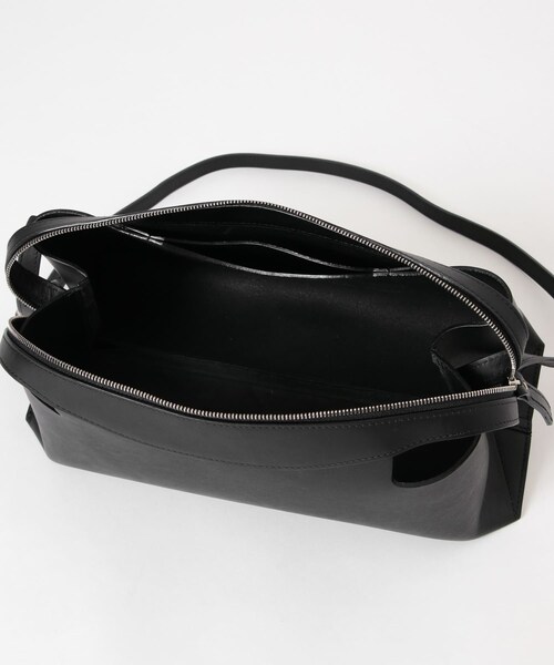 URBAN RESEARCH(アーバンリサーチ)の「OBLONG SHOULDER(ショルダーバッグ・レディース・OYSTER/BLACK・-)」の7枚目の写真