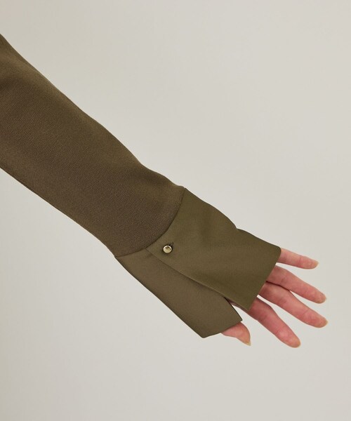 ROPE'（ロペ）の「【J'aDoRe・一部店舗限定サイズ】サテンコンビオープンカラーニットワンピース/イージーケア（ワンピース・レディース・ブラック/カーキ・F）」の21枚目の写真