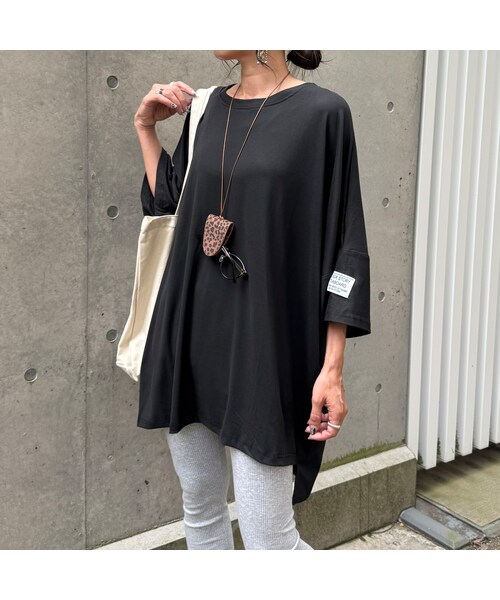 copine(コピン)の「袖ラベル付きビッグTシャツ(ブラック)(Tシャツ/カットソー・レディース・ブラック・ワンサイズ)」の1枚目の写真