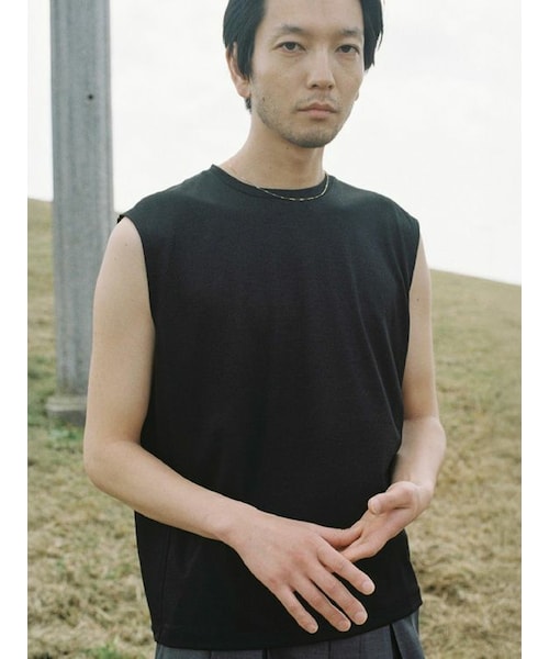 LIDNM(リドム)の「MERINO WOOL SLEEVELESS TEE(タンクトップ・メンズ・ブラック/グレー・S/M/L)」の1枚目の写真