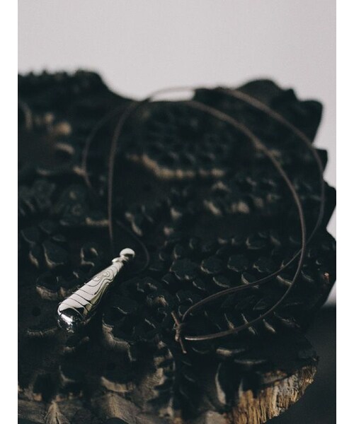 Llife（ライフ）の「Llife QUILLE BOTTLE NECKLACE（ネックレス・メンズ・シルバー・F）」の12枚目の写真