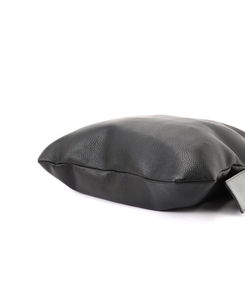 BEAVER（ビーバー）の「Hender Scheme/エンダースキーマ/one side belt bag（バッグ・メンズ・ブラック/ネイビー・F）」の7枚目の写真