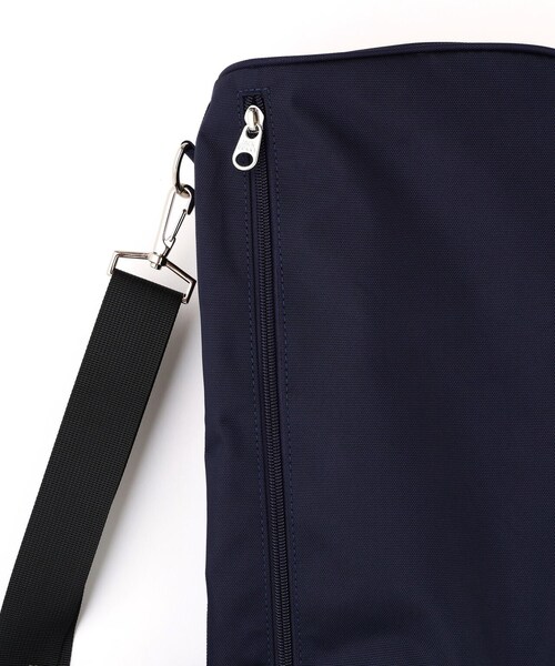 AVIREX(アヴィレックス)の「【定番】クラブケース (UNISEX)(その他・ボルドー/ブルー/ネイビー/カーキ・FR)」の4枚目の写真
