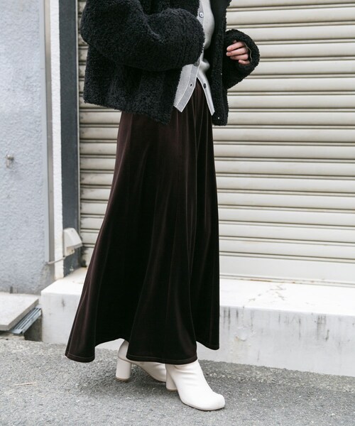 KBF（ケイビーエフ）の「セミフレアベロアスカート（スカート・レディース・D.BROWN/BEIGE/BLACK・one）」の19枚目の写真