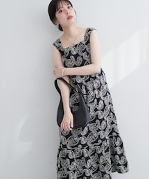 natural couture（ナチュラルクチュール）の「スパンコール刺繍ノースリワンピース（ワンピース）」