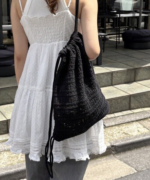 Lattice(Lattice)の「ニットナップサック(バックパック/リュック・レディース・アイボリー/ブラック・FREE)」の2枚目の写真